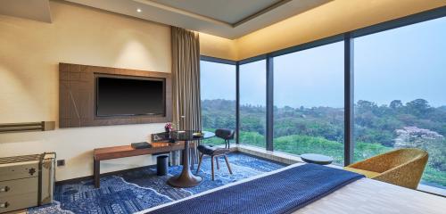 The den Bengaluru room